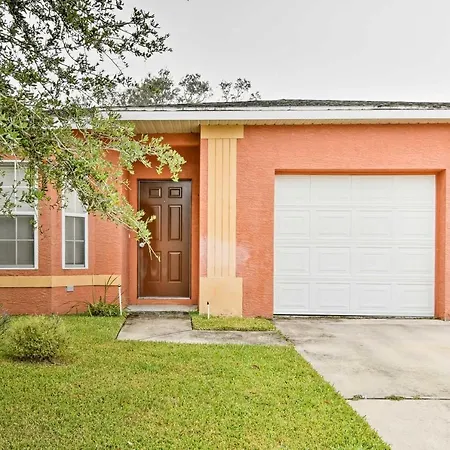 Pet-Friendly Sebring Escape With Yard And Pool Access Villa
